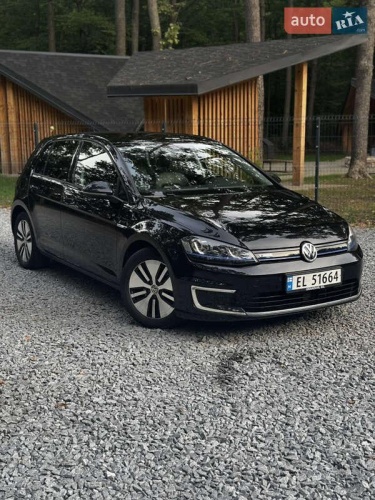 Volkswagen e-Golf 2015