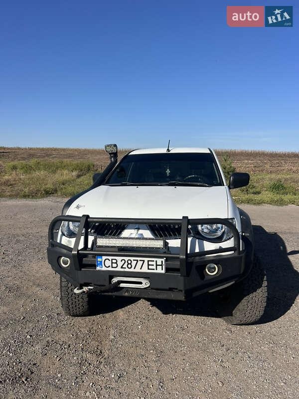 Mitsubishi L 200 2007