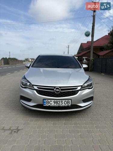 Opel Astra 2016