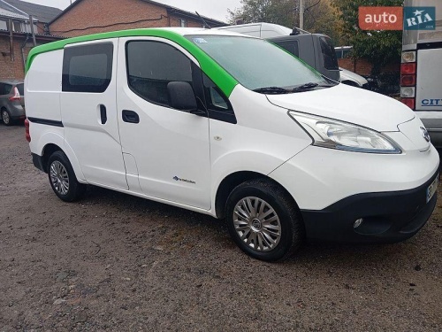 Nissan e-NV200 2016
