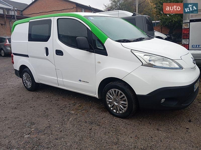 Nissan e-NV200 2016
