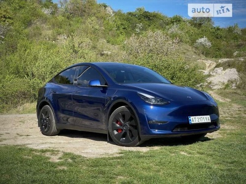 Tesla Model Y 2023