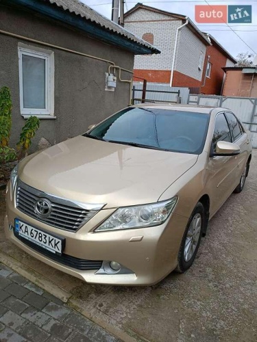 Toyota Camry 2012