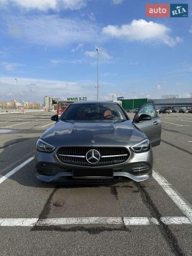 Mercedes-Benz C-Class 2021