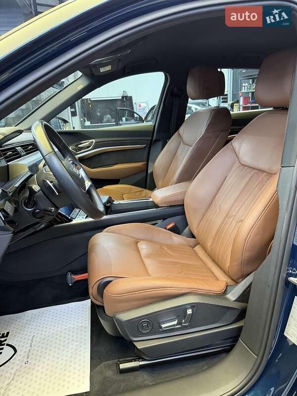 Audi e-tron 2019