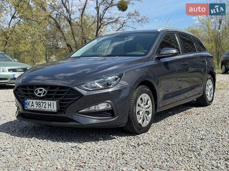 Hyundai i30 2021