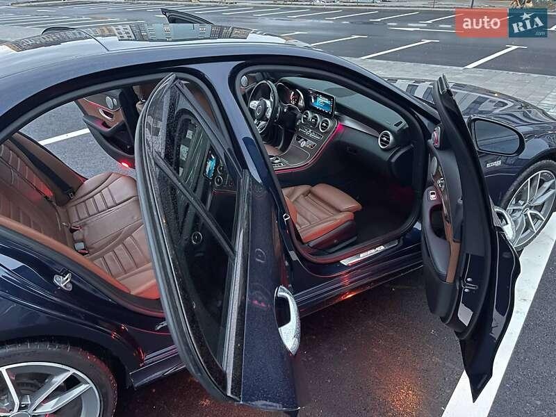 Mercedes-Benz C-Class 2019