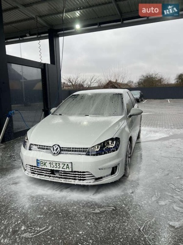 Volkswagen Golf 2014
