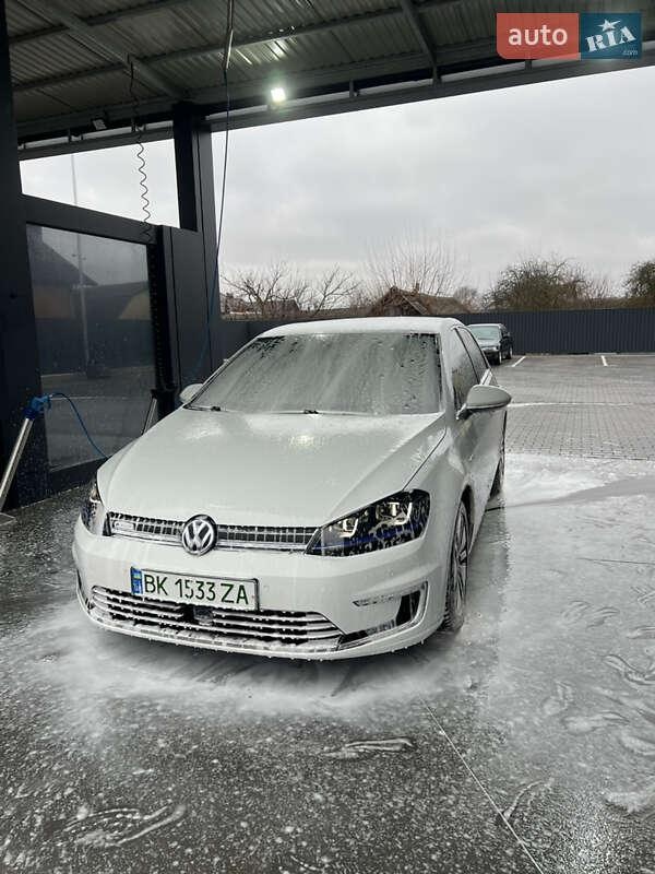 Volkswagen Golf 2014