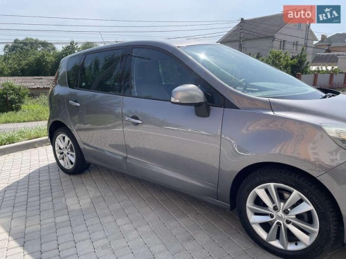 Renault Scenic 2011