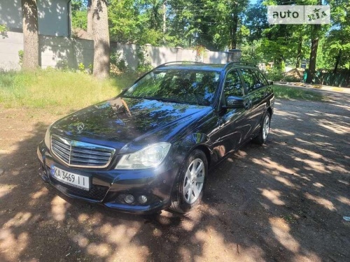 Mercedes-Benz C-Class 2011