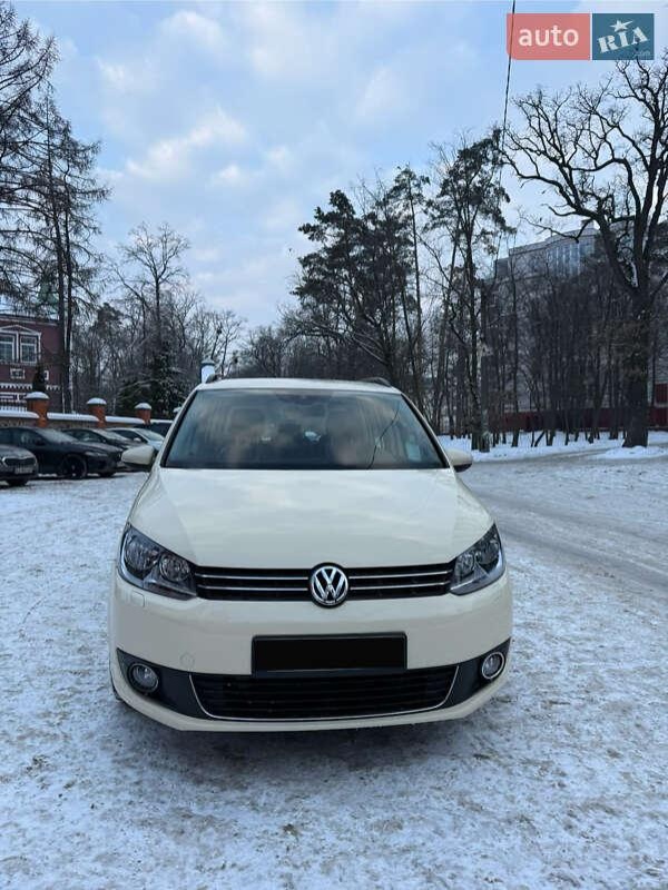 Volkswagen Touran 2014