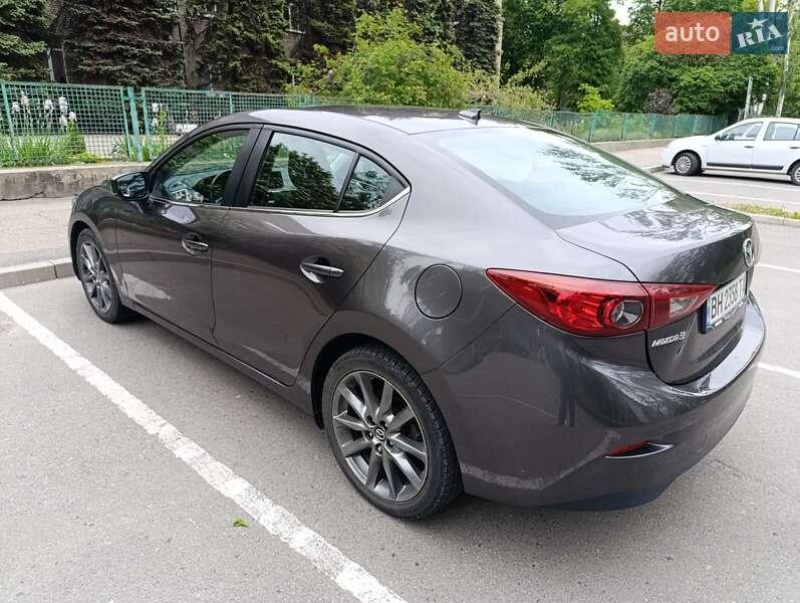 Mazda 3 2018