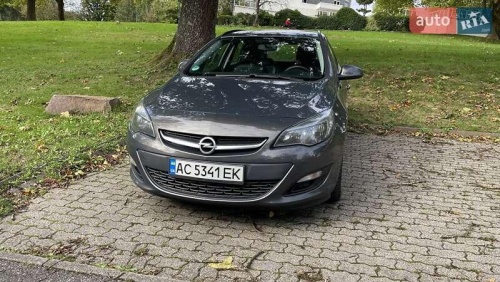 Opel Astra 2014