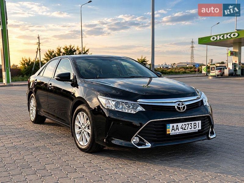 Toyota Camry 2016