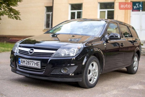 Opel Astra 2010