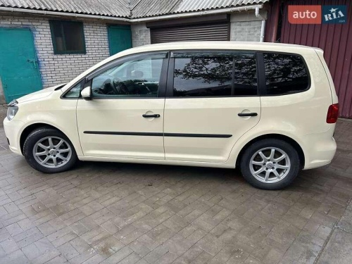 Volkswagen Touran 2012