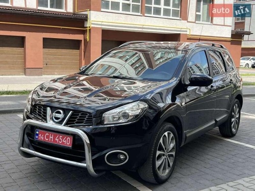 Nissan Qashqai+2 2010