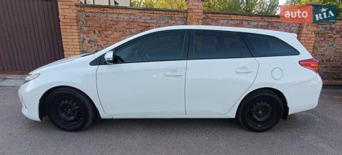 Toyota Auris 2013