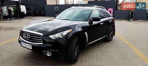 Infiniti QX70 2014