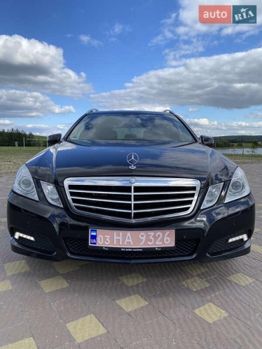 Mercedes-Benz E-Class 2011