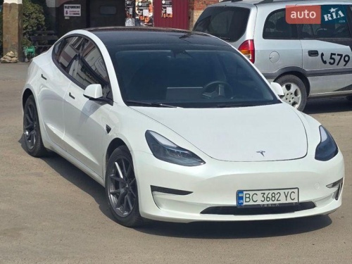 Tesla Model 3 2023