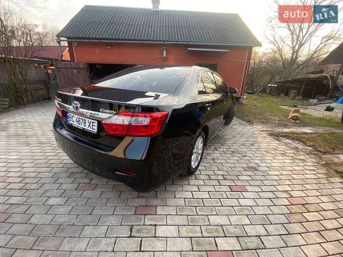 Toyota Camry 2014