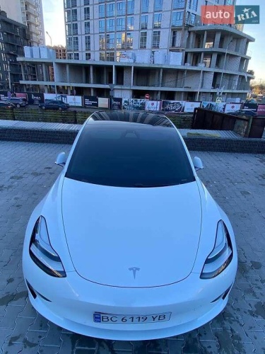 Tesla Model 3 2018