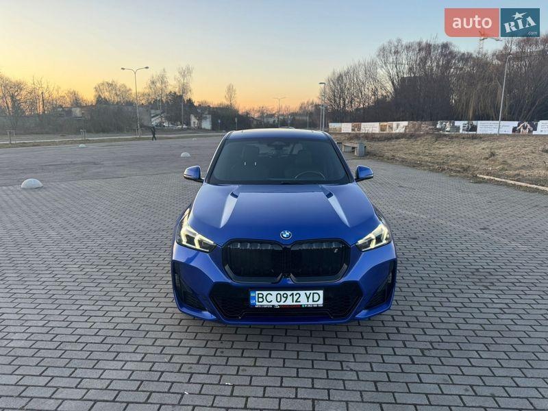 BMW iX1 2023