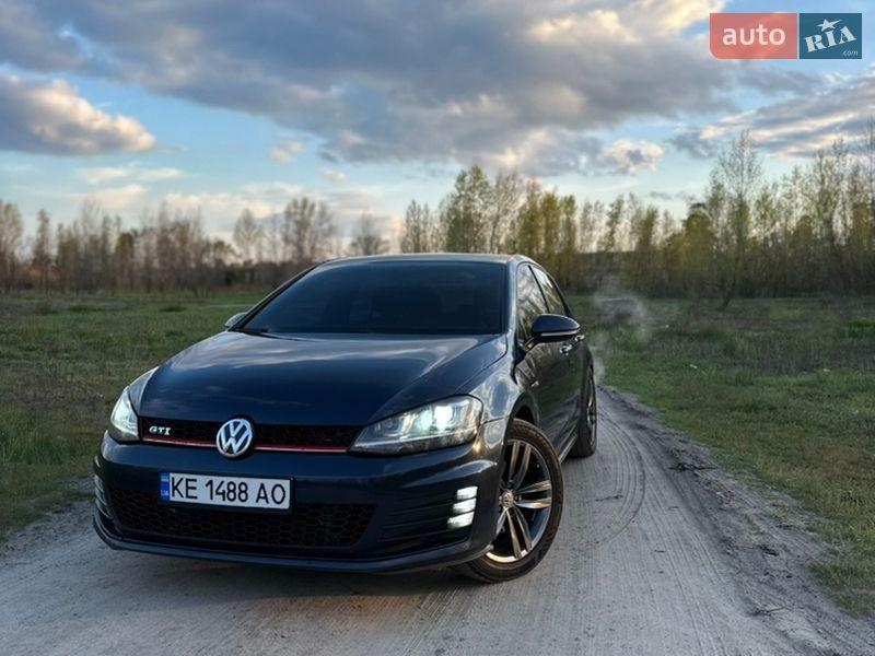Volkswagen Golf GTI 2015