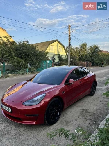 Tesla Model 3 2021