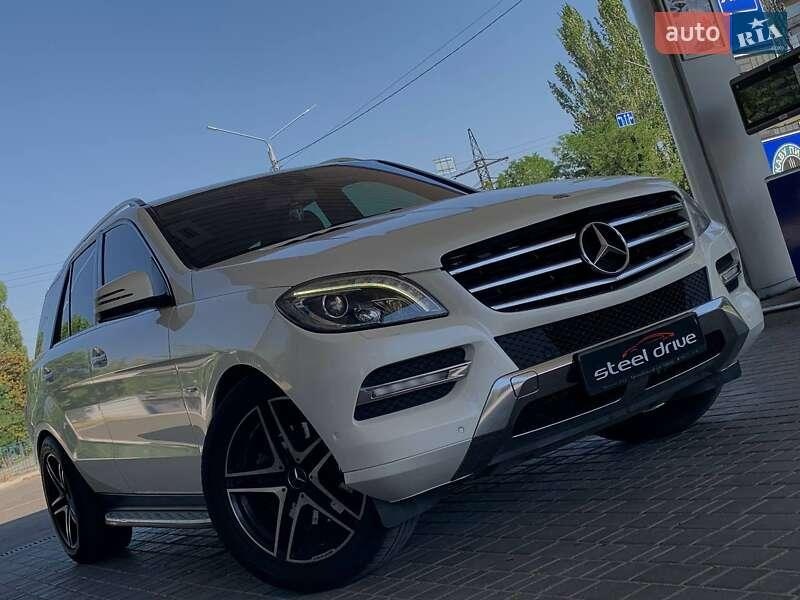 Mercedes-Benz M-Class 2012
