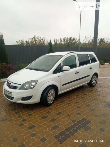 Opel Zafira 2011