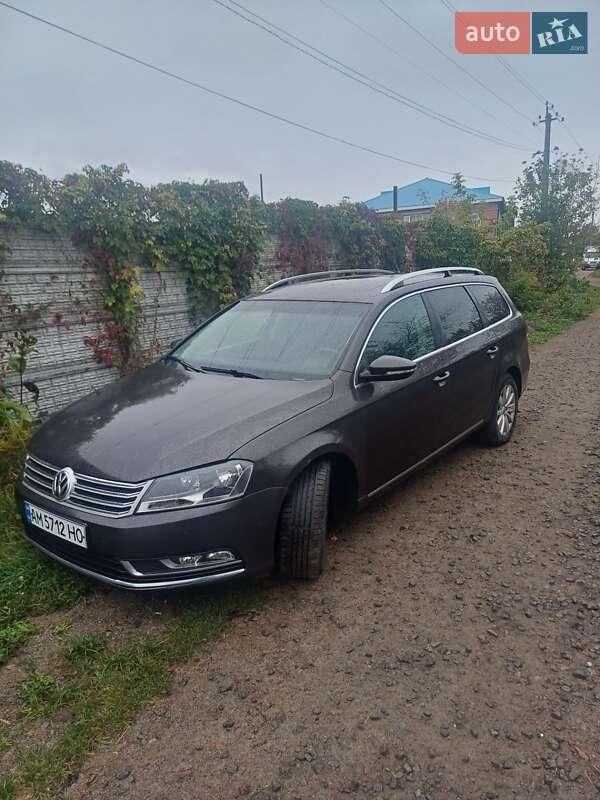 Volkswagen Passat 2011