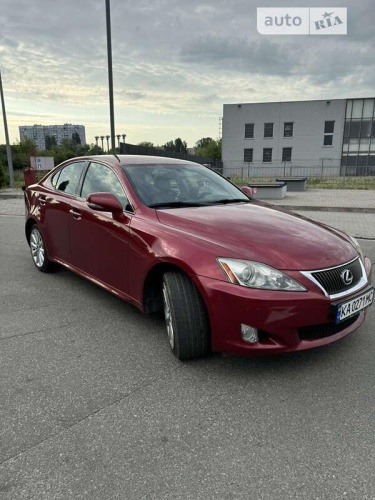 Lexus IS 2010