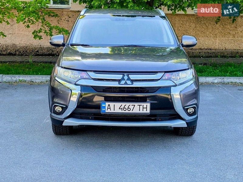 Mitsubishi Outlander 2016