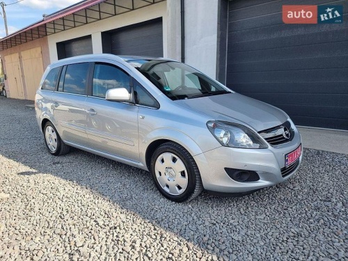 Opel Zafira 2011