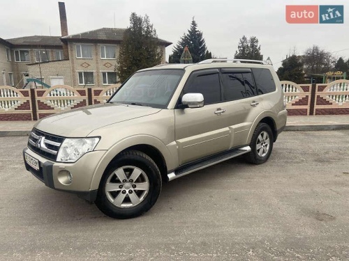 Mitsubishi Pajero Wagon 2008