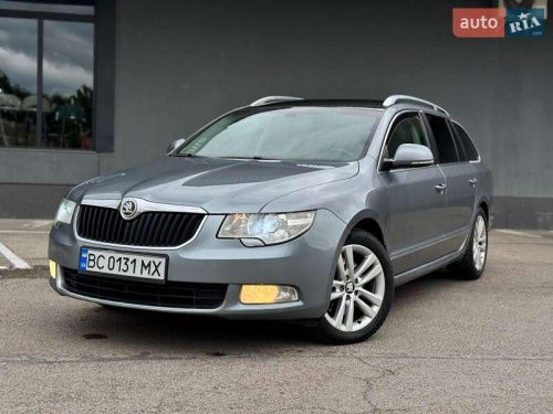 Skoda Superb 2012
