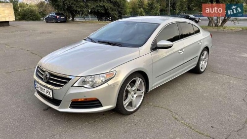 Volkswagen Passat CC 2011