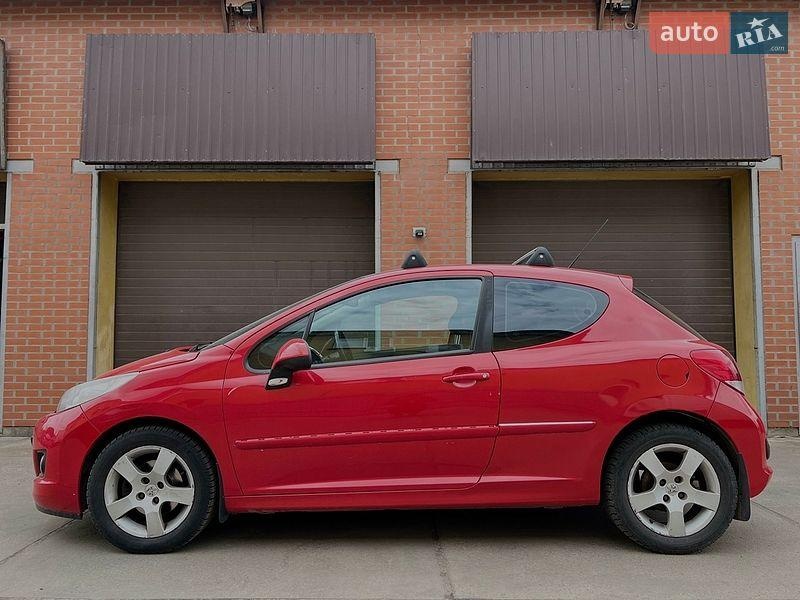 Peugeot 207 2011