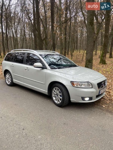 Volvo V50 2011