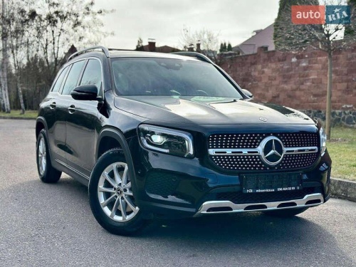 Mercedes-Benz GLB-Class 2021
