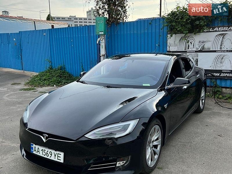 Tesla Model S 2018
