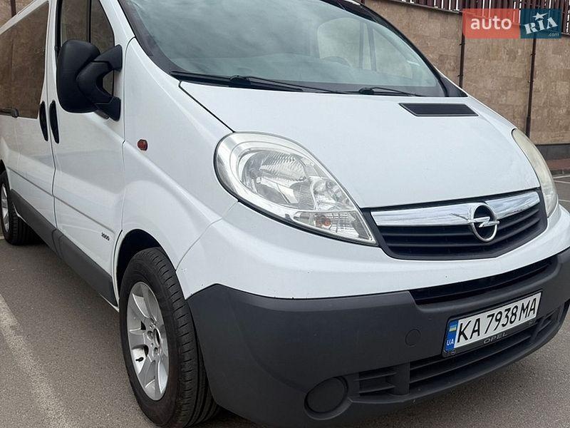 Opel Vivaro 2012