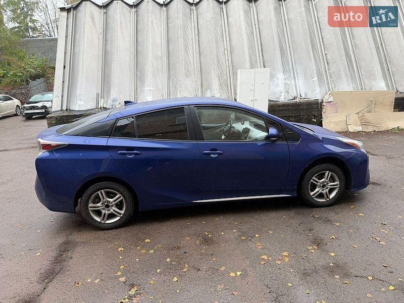 Toyota Prius 2016