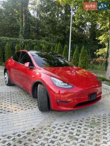 Tesla Model Y 2021