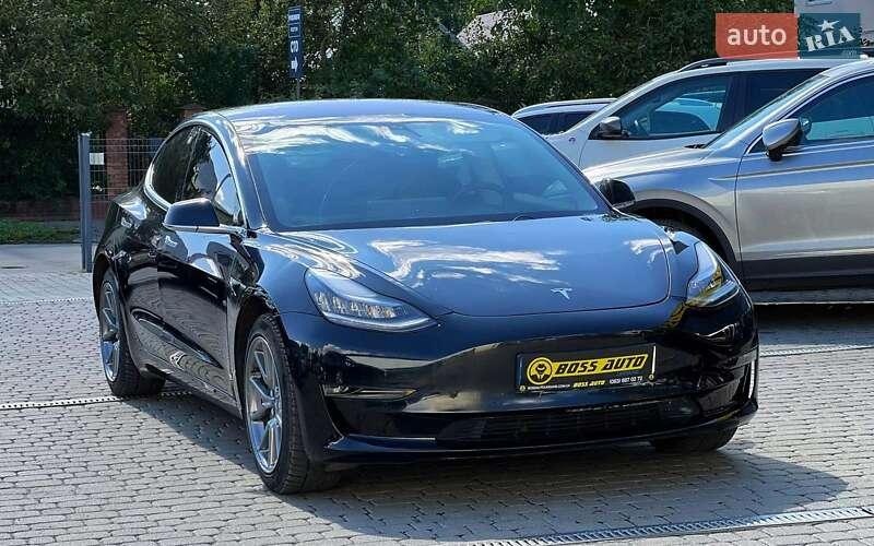 Tesla Model 3 2019