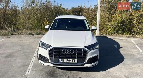 Audi Q7 2021