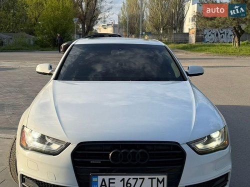 Audi A4 2014